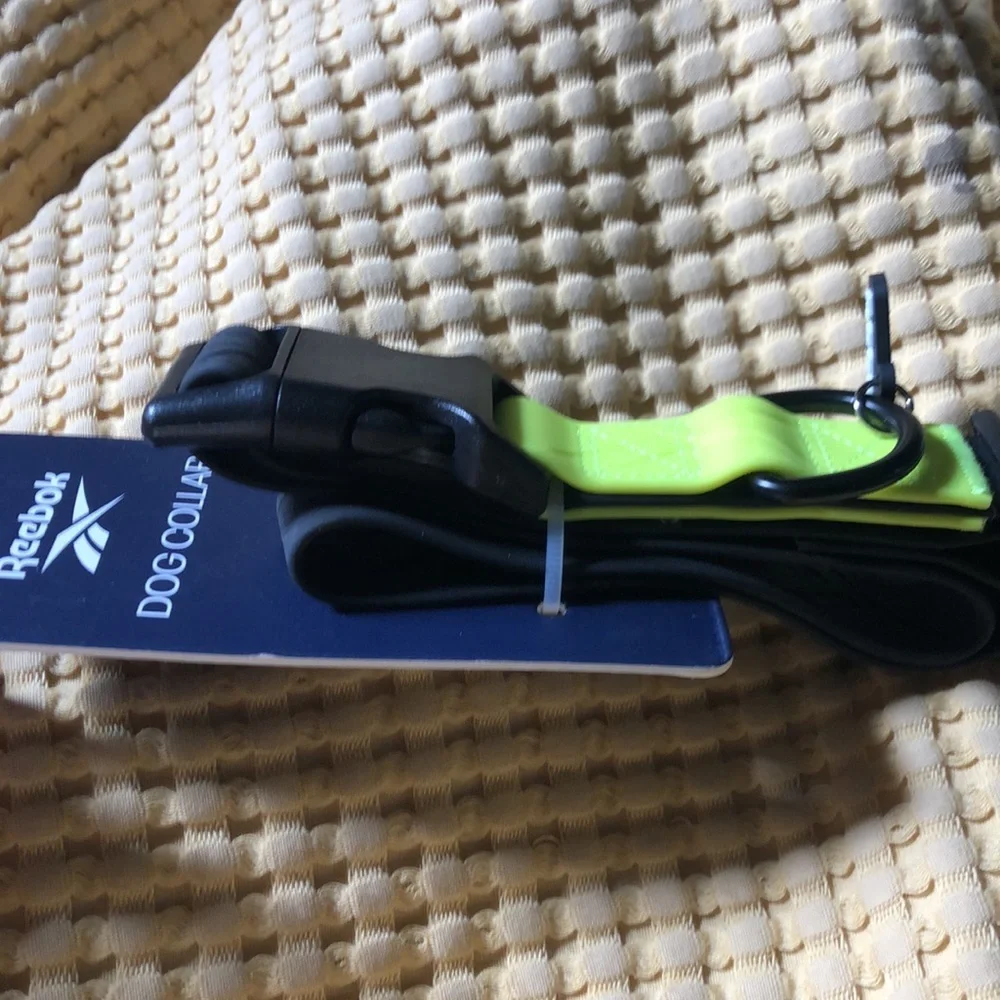 NET Reebok Silicone neon dog collar